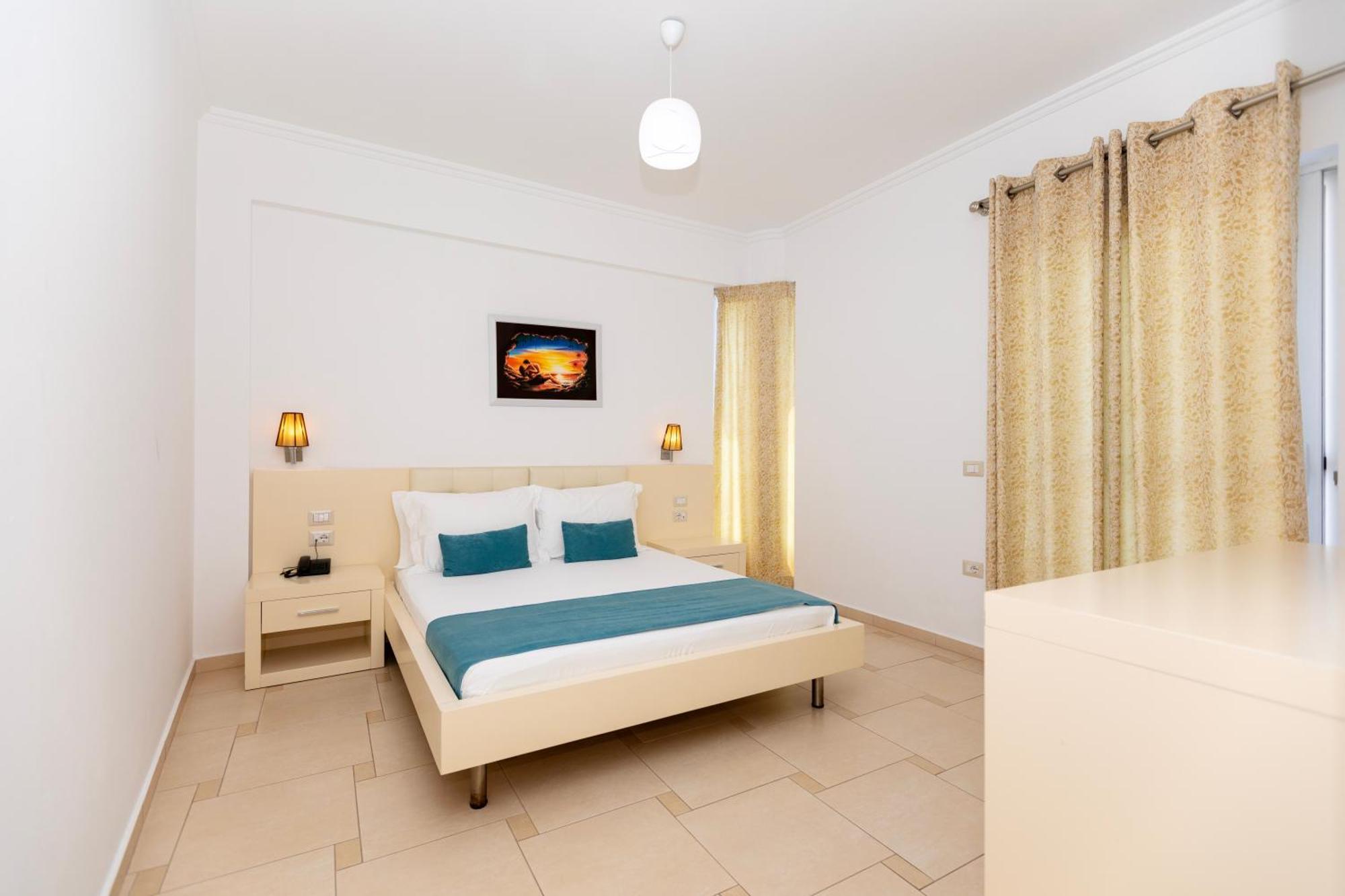 Agel Hotel 4*
