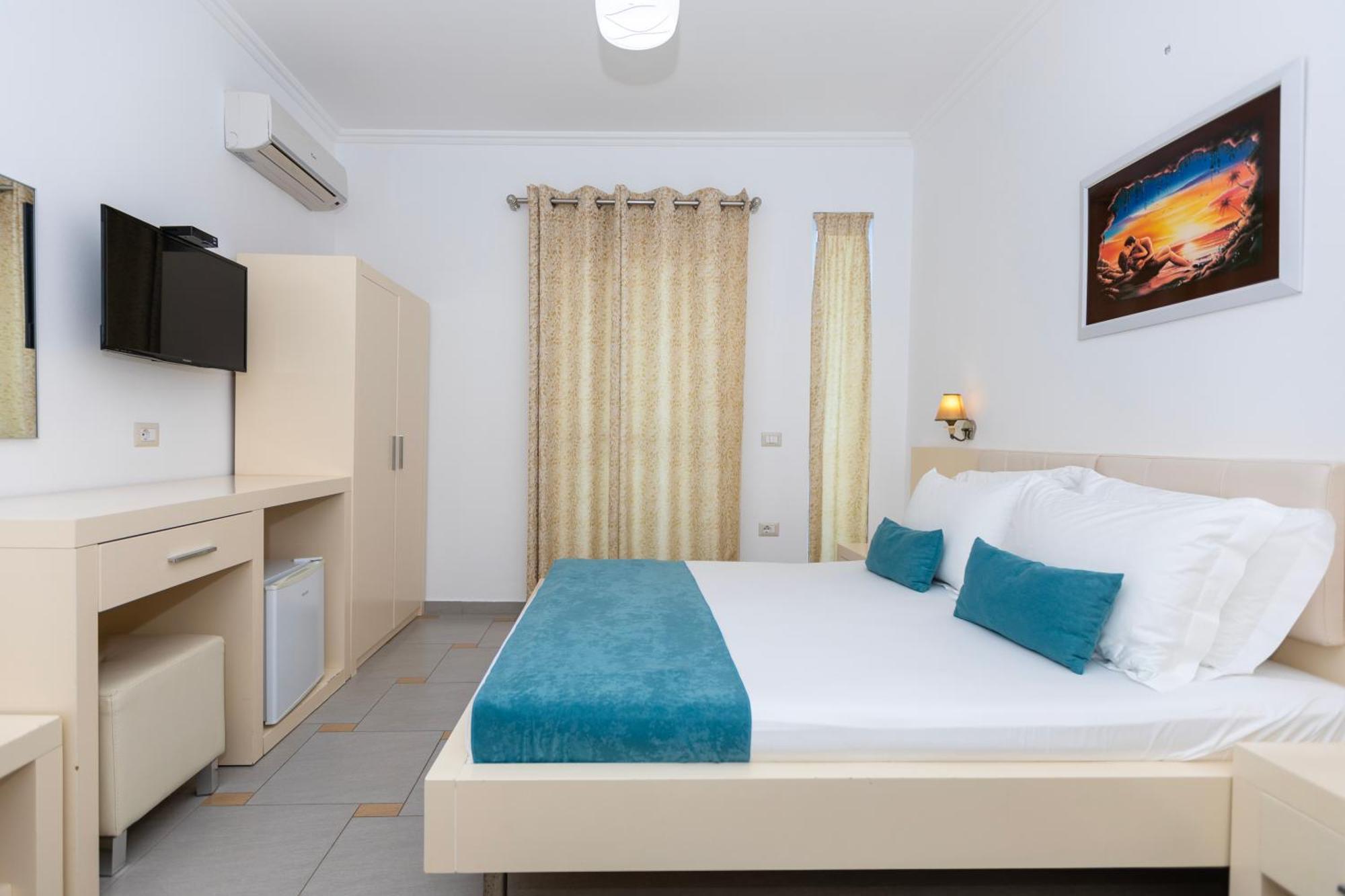 Agel Hotel